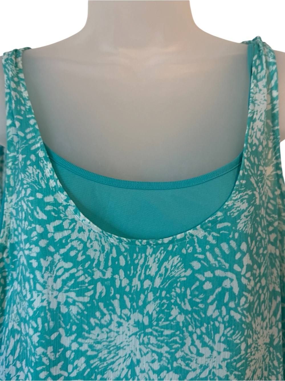 OLD NAVY Aqua Floral Double-Layer Attached Tank Top  XLARGE   #11 - Picture 2 of 7